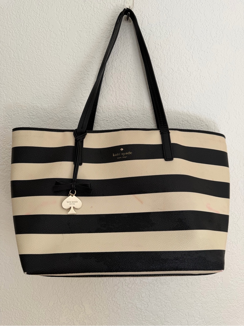 Kate Spade New York Black Cream Striped Tote Bag Bow Charm Large Shopper